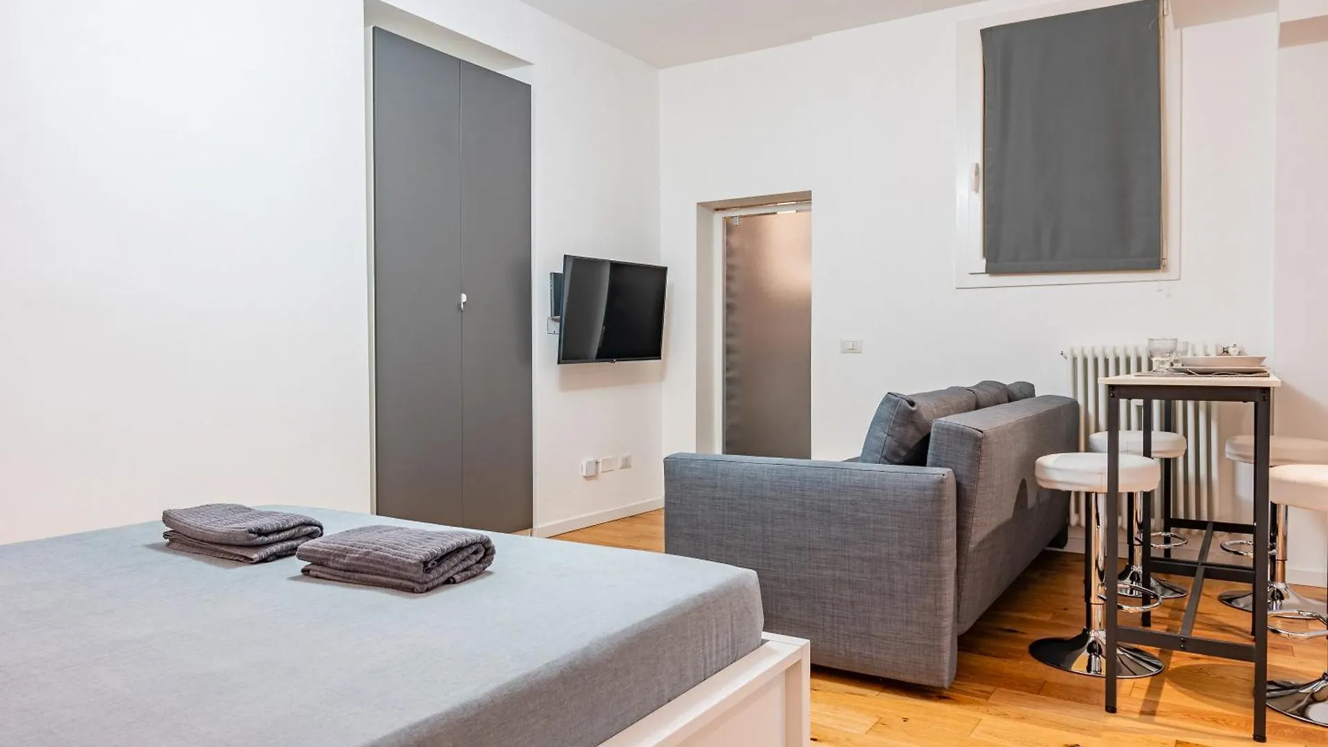 Exclusive Led House Garibaldi Fs Apartment Milan