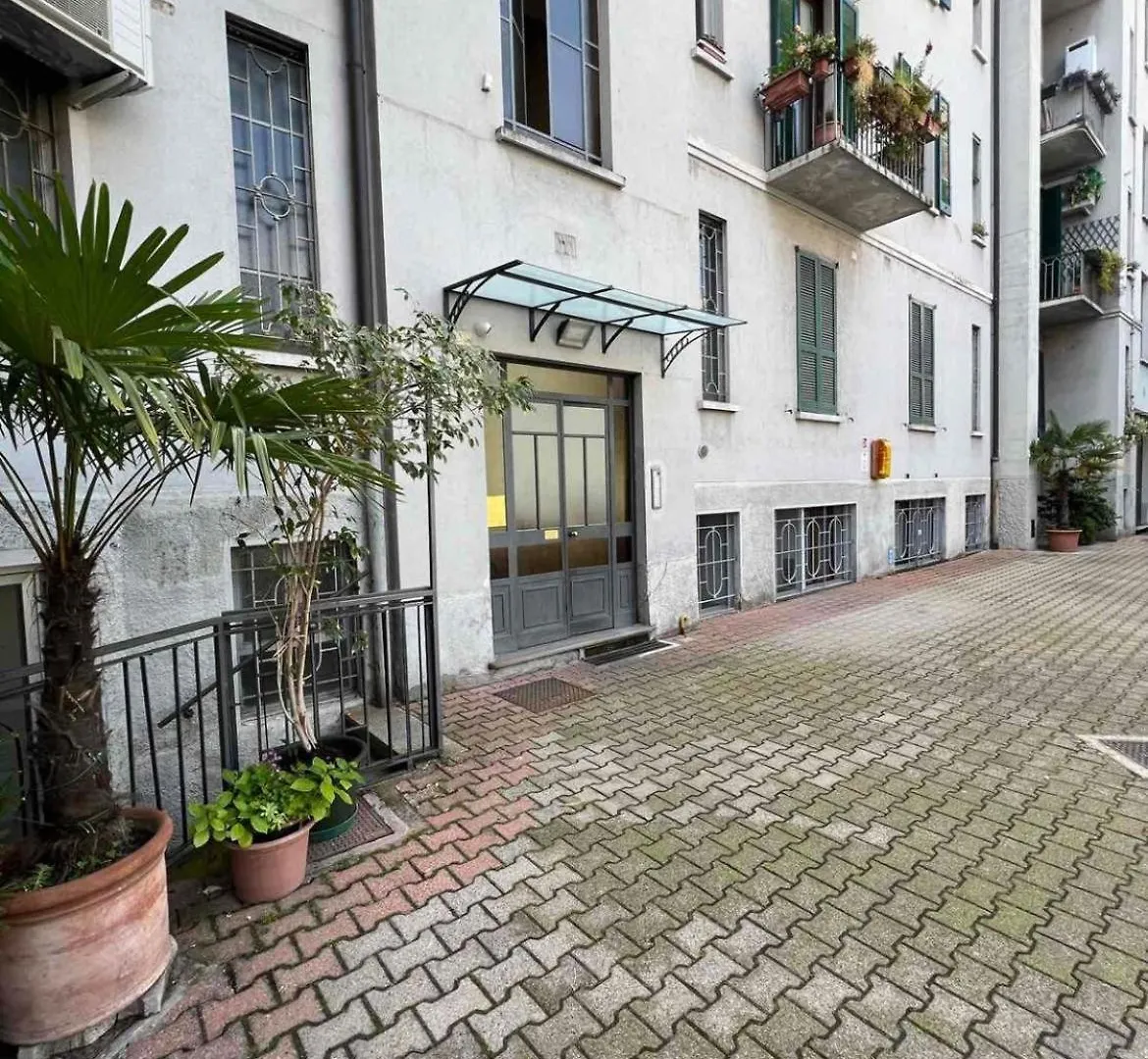 Exclusive Led House Garibaldi Fs Apartment Milan